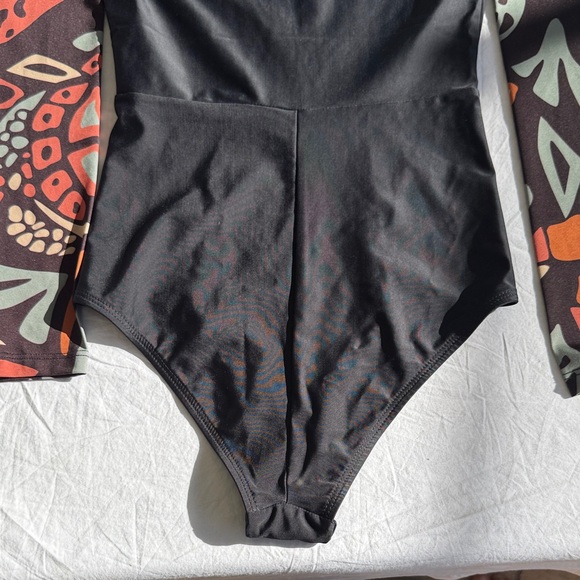Seea Long Sleeve One-Piece Swimsuit in Black with Multicolor Print Sleeves - Picture 5 of 8